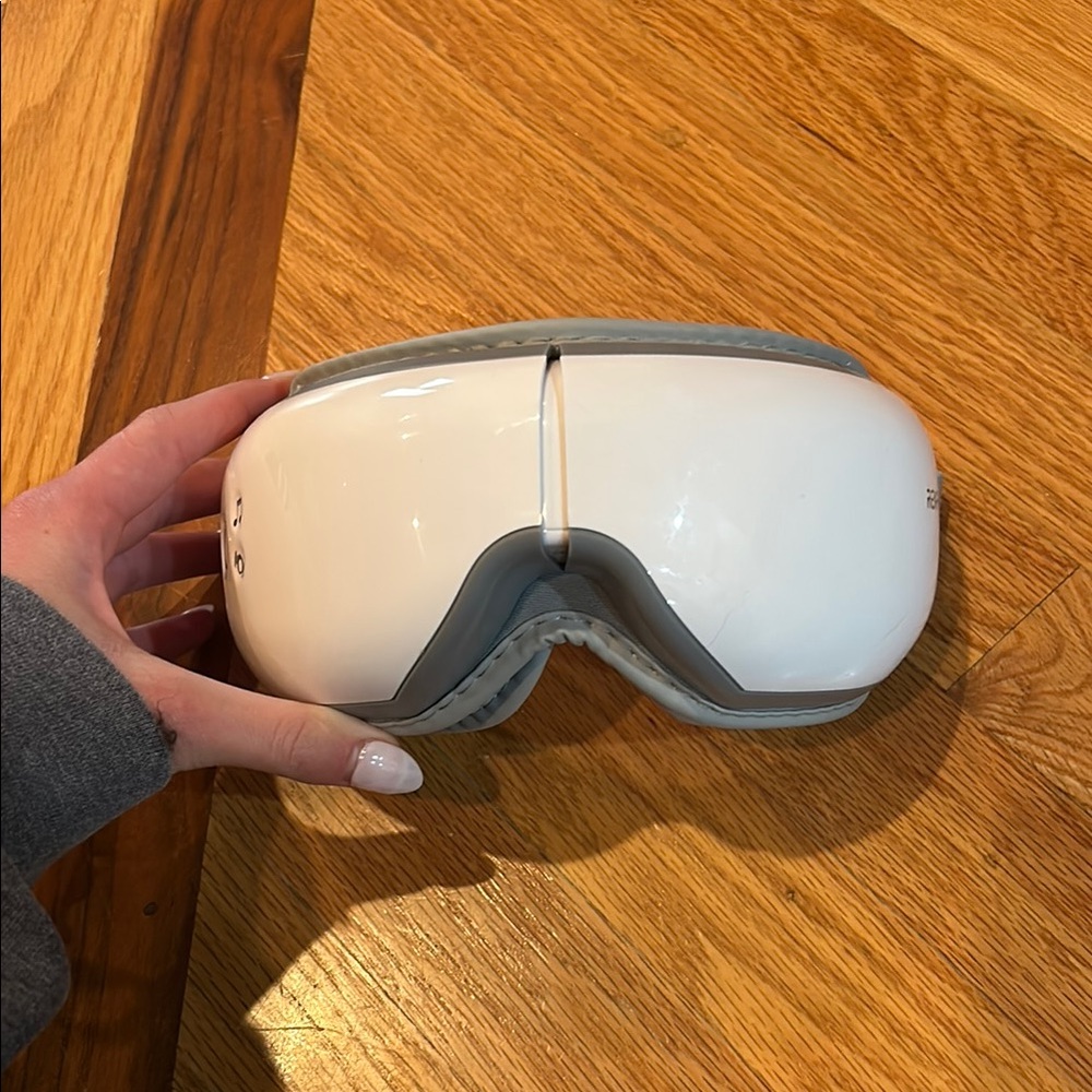 Renpho eye massager